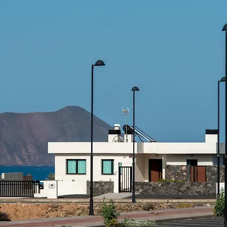 Ereza Boraen Vila Corralejo